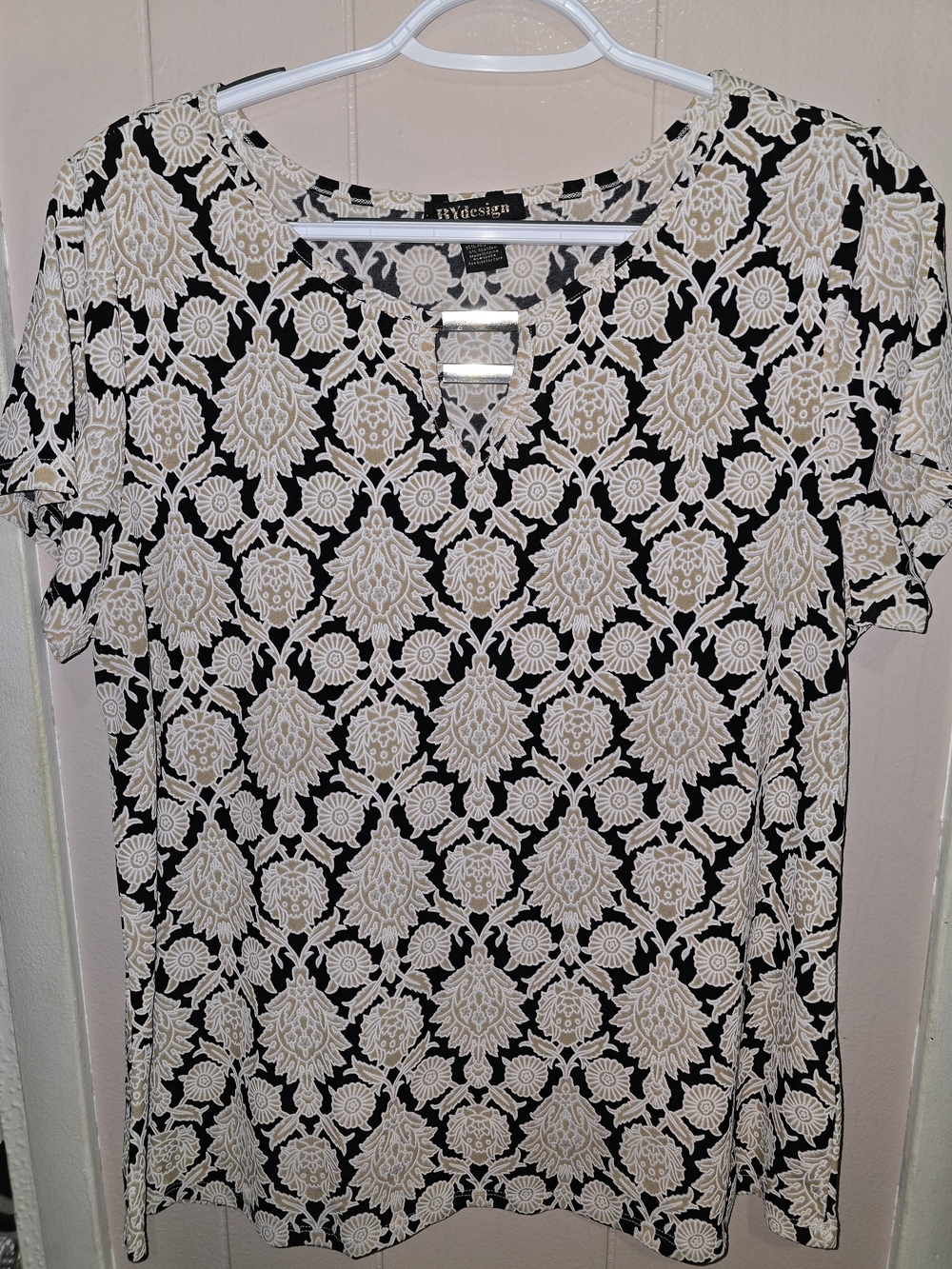 RYdesign Black Short Sleeve Printed Blouse with Cream Pattern
